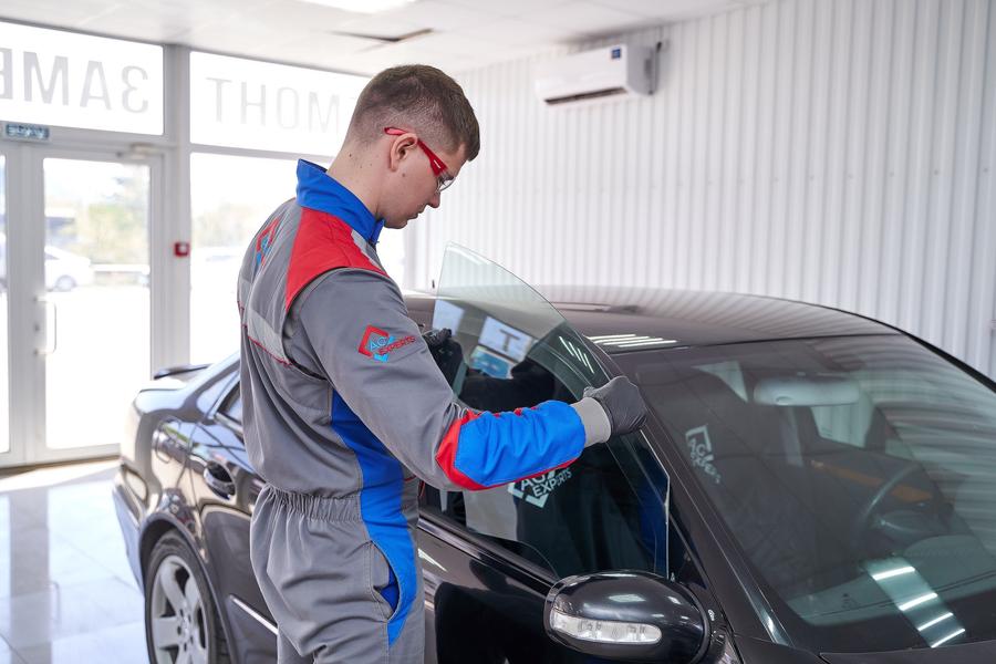 Купить автостекло с установкой в Железнодорожному